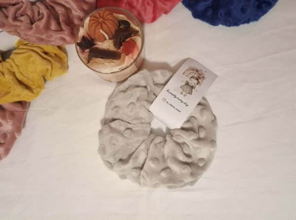 Scrunchie με φροντίδα 100% Χειροποίητο