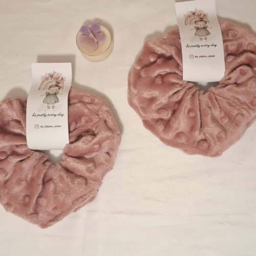 Χειροποίητα Scrunchies – Μια όμορφη λεπτομέρεια στα μαλλιά