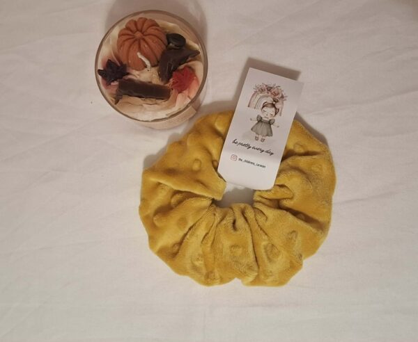 Scrunchies μαλλιών